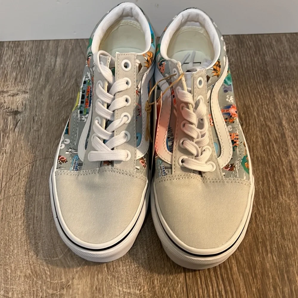 NWT Limited Editions Disney Old Skool Vans Size 5.5! - Picture 5 of 8